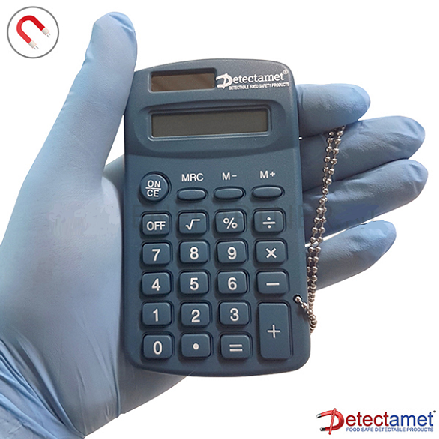 Calculatrice de poche détectable avec chainette
